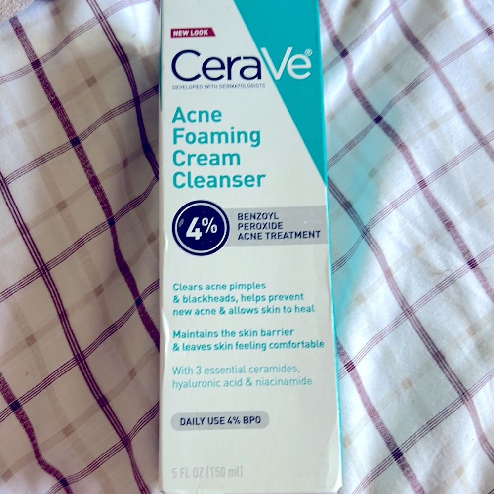 CeraVe Acne Foaming Cream Cleanser